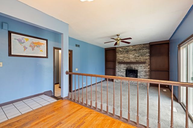 983 Valleyview Drive, Bartlett, IL 60103
