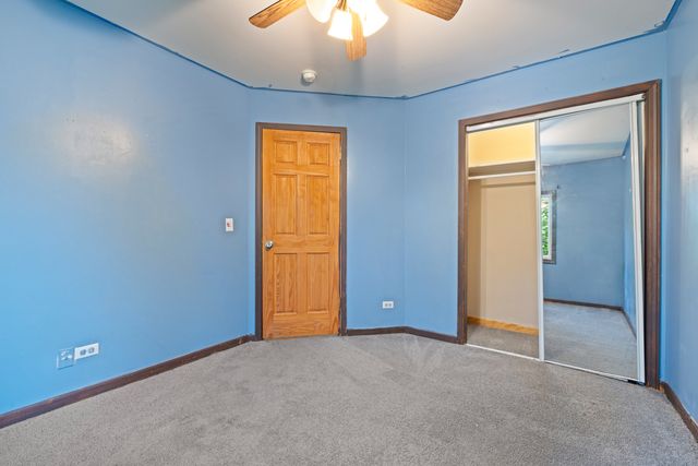983 Valleyview Drive, Bartlett, IL 60103