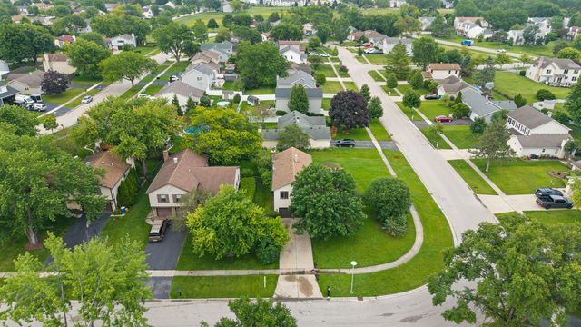 983 Valleyview Drive, Bartlett, IL 60103