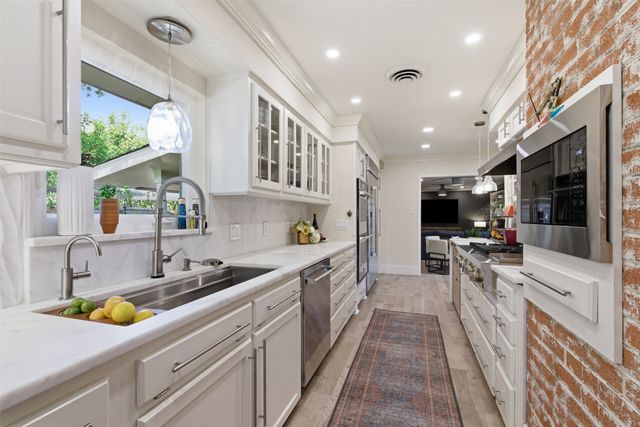 6475 Fortune Road, Fort Worth, TX 76116