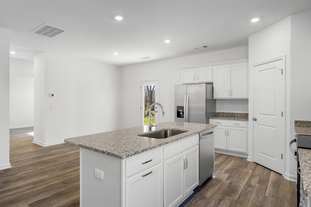 221 Idle Drive, Shelbyville, TN 37160