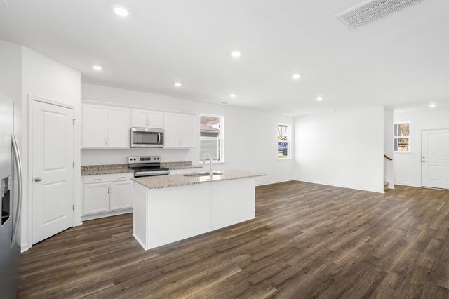 221 Idle Drive, Shelbyville, TN 37160