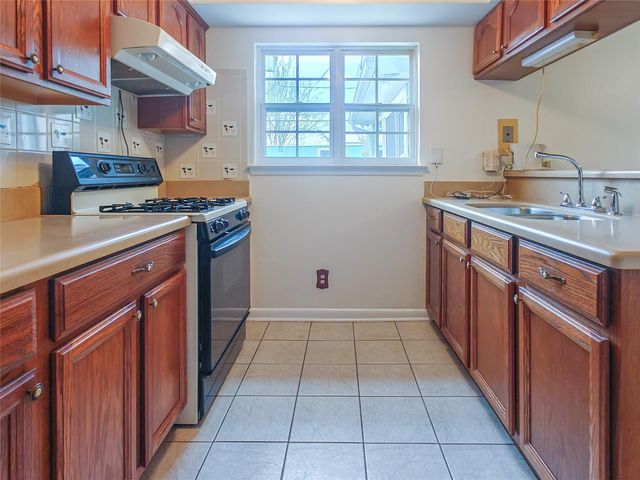 3717 Newton Drive, Pasadena, TX 77503