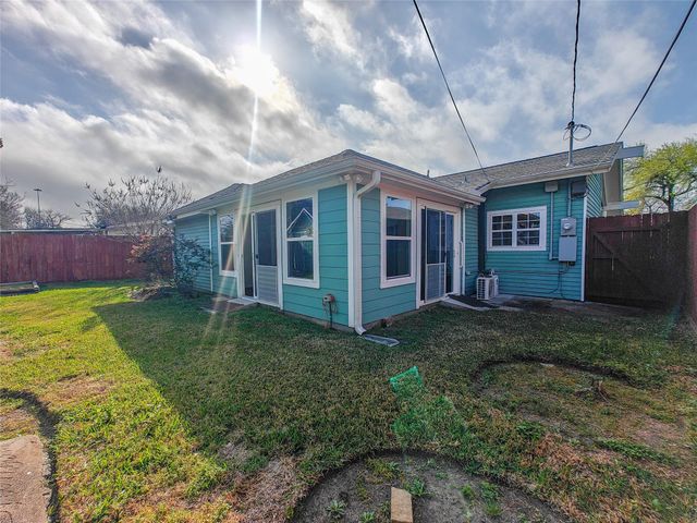 3717 Newton Drive, Pasadena, TX 77503