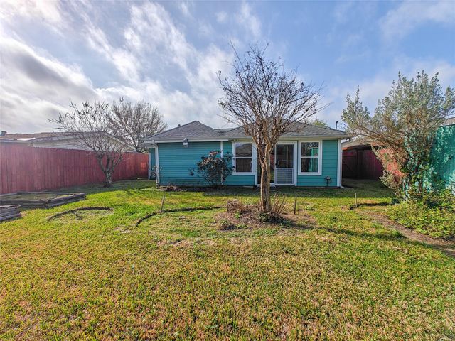 3717 Newton Drive, Pasadena, TX 77503
