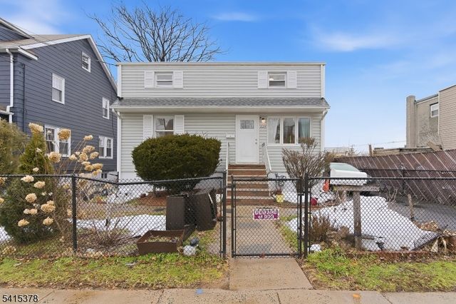 229 Hillcrest Ter, Roselle Boro, NJ 07203