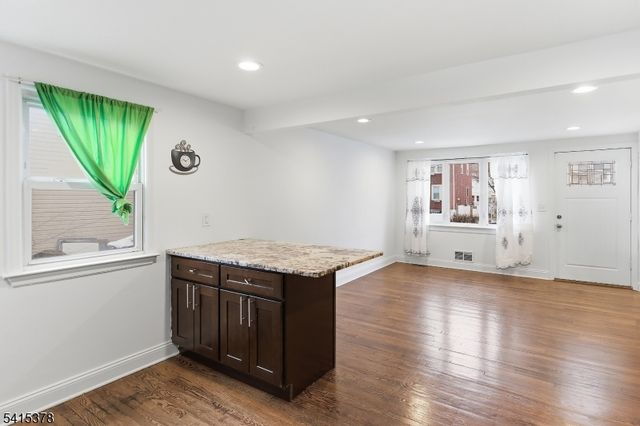 229 Hillcrest Ter, Roselle Boro, NJ 07203