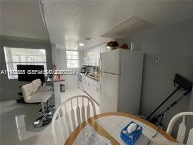 3901 SW 112th Ave 28, Miami, FL 33165