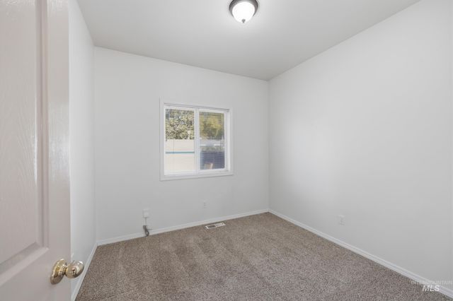2910 S Illinois, Caldwell, ID 83605