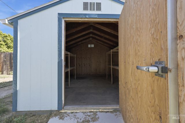 2910 S Illinois, Caldwell, ID 83605