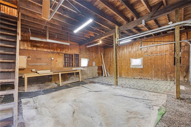 6083 State Route 21, Williamson, NY 14589