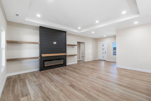 4467 Charm Drive, Waterloo, IA 50701