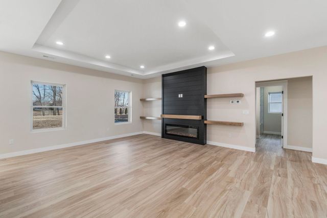 4467 Charm Drive, Waterloo, IA 50701