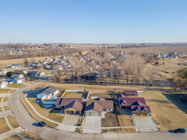 4467 Charm Drive, Waterloo, IA 50701