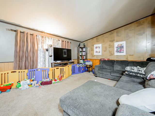 2015 Plum Street, Village Of Clarkston, MI 48348