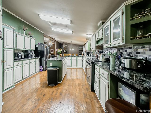 2015 Plum Street, Village Of Clarkston, MI 48348