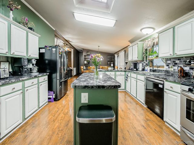 2015 Plum Street, Village Of Clarkston, MI 48348