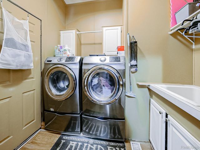 2015 Plum Street, Village Of Clarkston, MI 48348