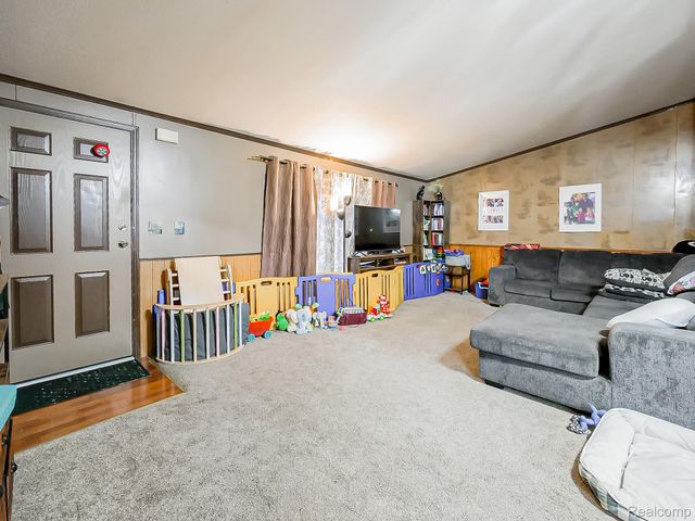 2015 Plum Street, Village Of Clarkston, MI 48348