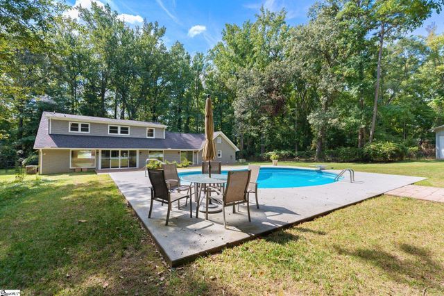 1110 W Georgia Road, Simpsonville, SC 29680