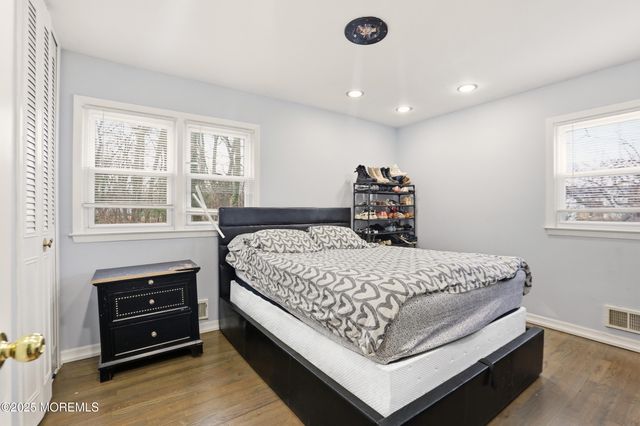 7 Citadel Court, Jackson, NJ 08527