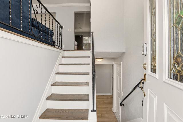 7 Citadel Court, Jackson, NJ 08527