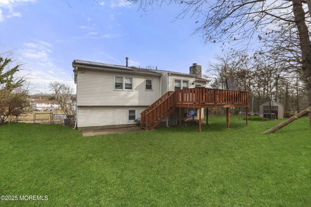 7 Citadel Court, Jackson, NJ 08527