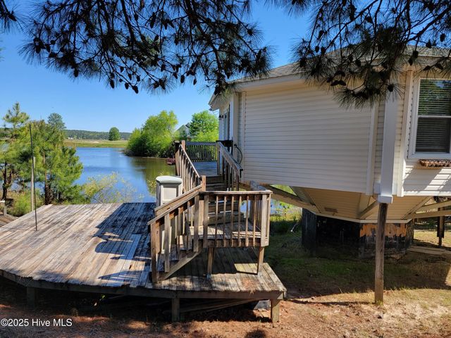 322 Bald Cypress Drive, Vass, NC 28394