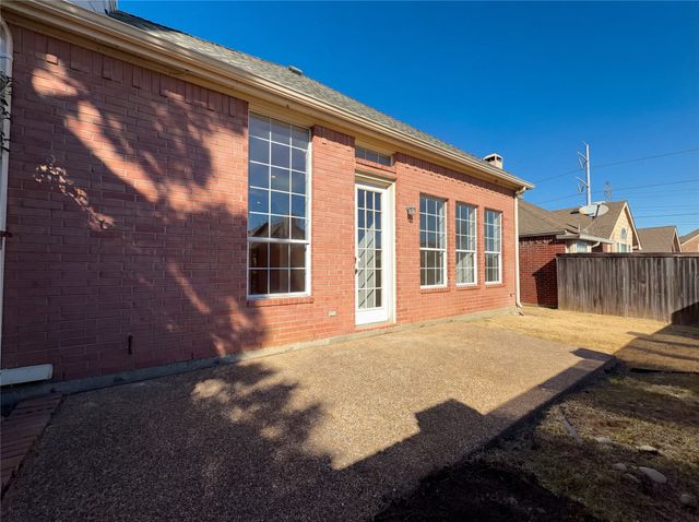 8112 Sycamore Drive, Irving, TX 75063