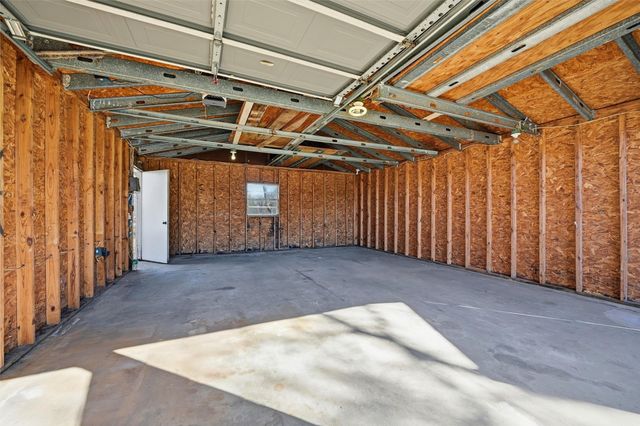 209 Modoc Trail, Lake Kiowa, TX 76240