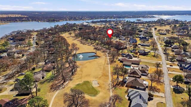 209 Modoc Trail, Lake Kiowa, TX 76240
