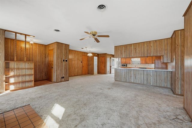 209 Modoc Trail, Lake Kiowa, TX 76240