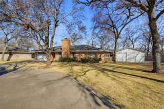 209 Modoc Trail, Lake Kiowa, TX 76240