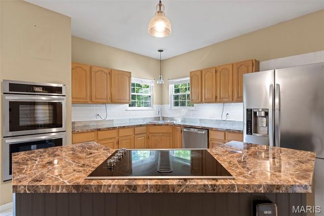 11 Moselle Court, Hazelwood, MO 63031