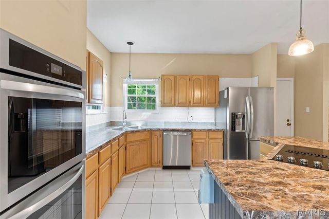 11 Moselle Court, Hazelwood, MO 63031