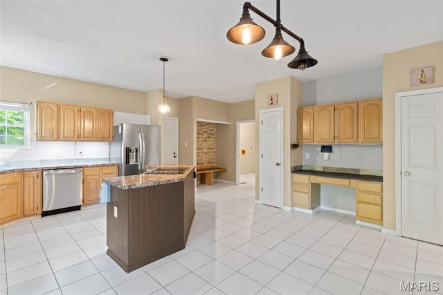 11 Moselle Court, Hazelwood, MO 63031