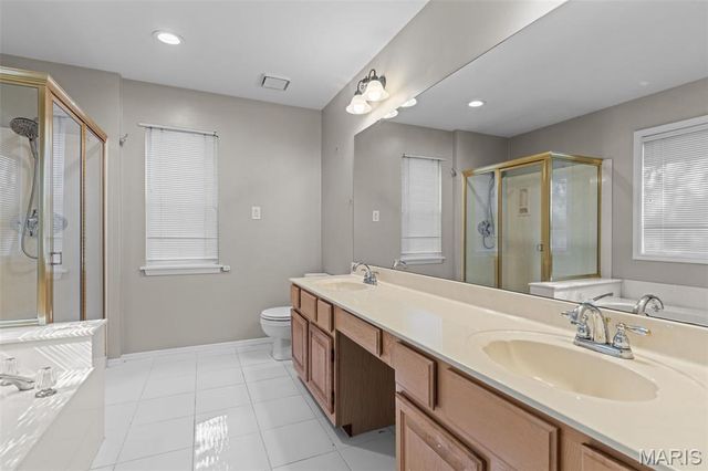 11 Moselle Court, Hazelwood, MO 63031