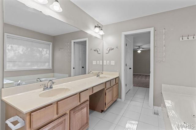 11 Moselle Court, Hazelwood, MO 63031