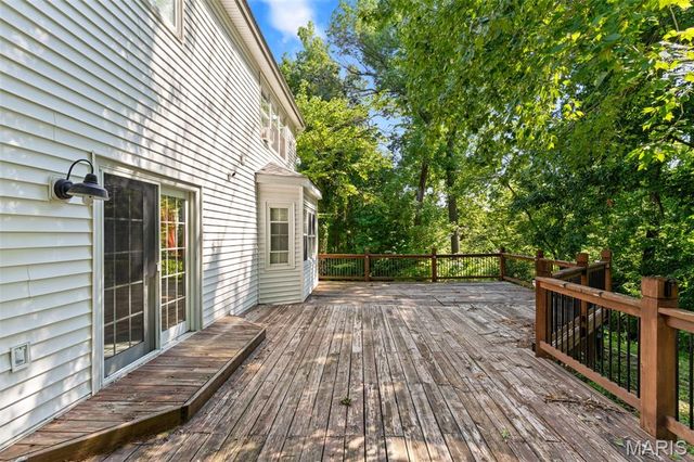 11 Moselle Court, Hazelwood, MO 63031