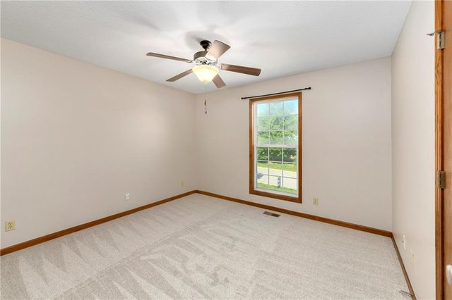 3918 Dixie Drive, Leavenworth, KS 66048