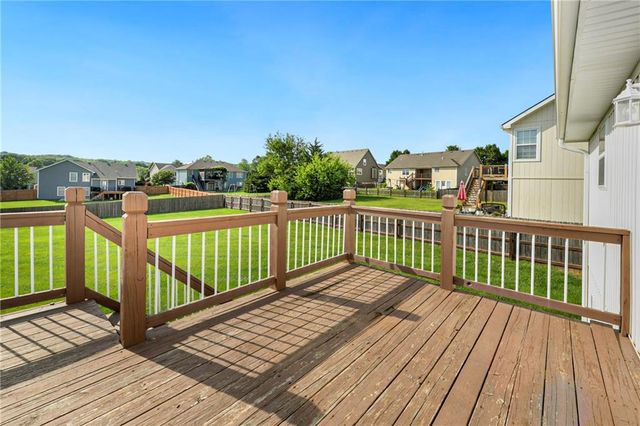 3918 Dixie Drive, Leavenworth, KS 66048