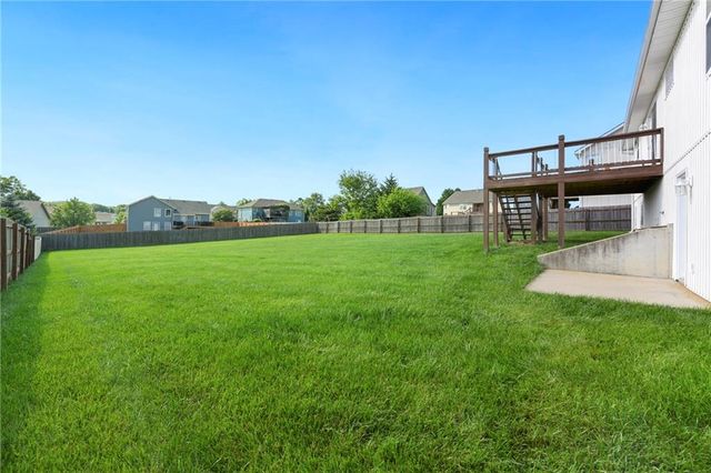 3918 Dixie Drive, Leavenworth, KS 66048