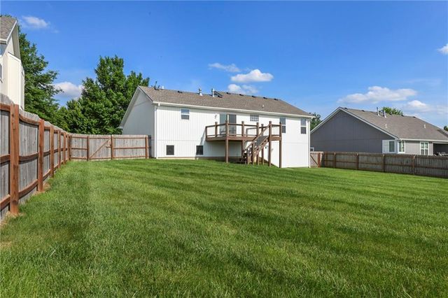 3918 Dixie Drive, Leavenworth, KS 66048
