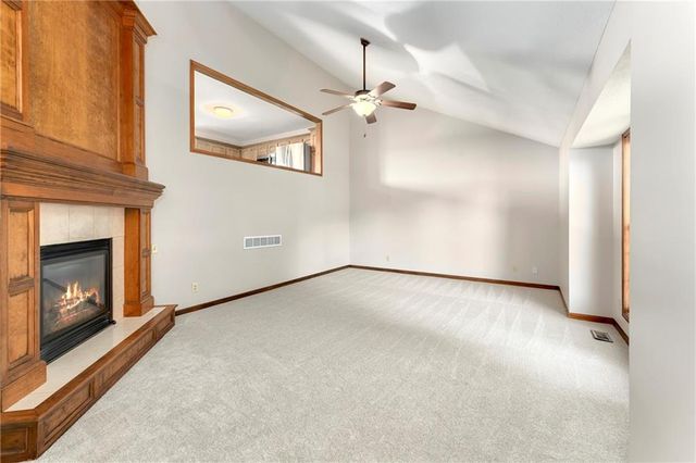 3918 Dixie Drive, Leavenworth, KS 66048