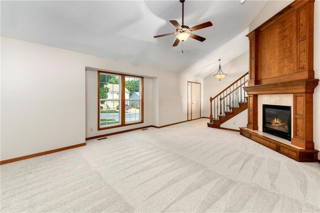 3918 Dixie Drive, Leavenworth, KS 66048