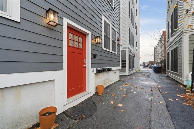 4 Coppersmith Way 2, Boston, MA 02128