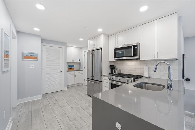 4 Coppersmith Way 2, Boston, MA 02128