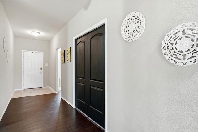 1625 Kawati Way, Krum, TX 76249