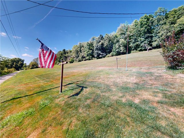 276 Weiland Rd, Concord Twp, PA 16025