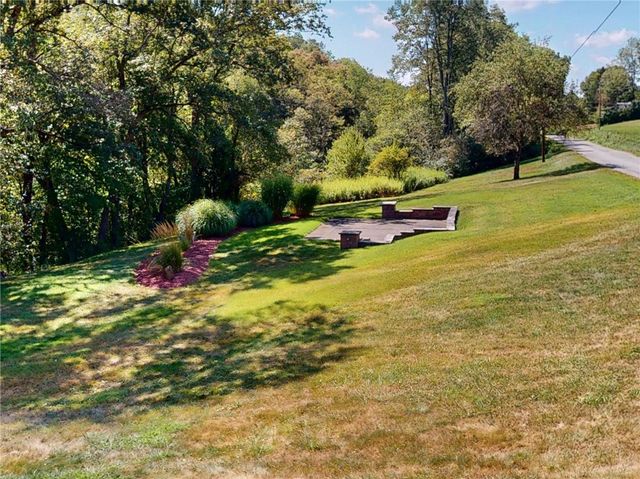 276 Weiland Rd, Concord Twp, PA 16025